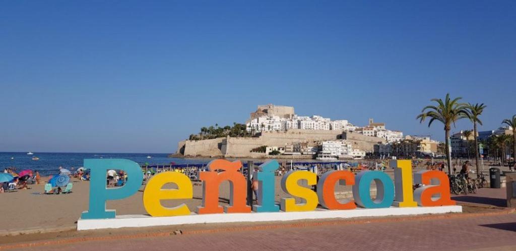 Atico-duplex En Urb. Penismar En 1ª Linea De Playa *