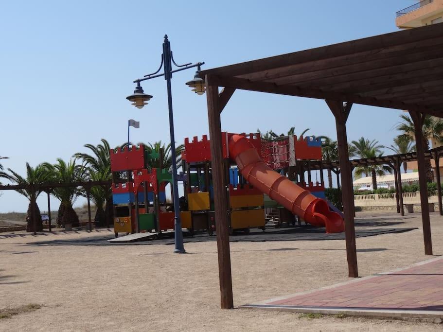 Atico-duplex En Urb. Penismar En 1ª Linea De Playa Apartment *