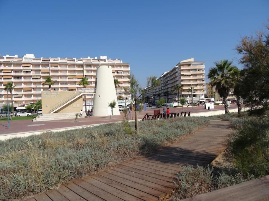 Atico-duplex En Urb. Penismar En 1ª Linea De Playa