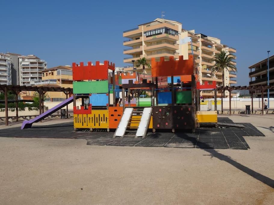 Atico-duplex En Urb. Penismar En 1ª Linea De Playa