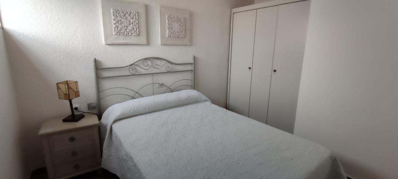 Atico-duplex En Urb. Penismar En 1ª Linea De Playa Apartment